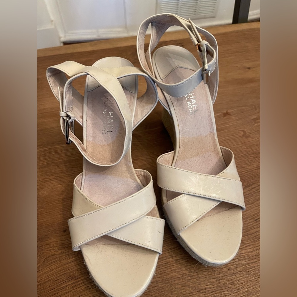 New without box Micheal Kors Wedge Sandals